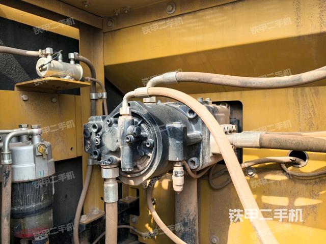 液壓泵室（大件艙室）