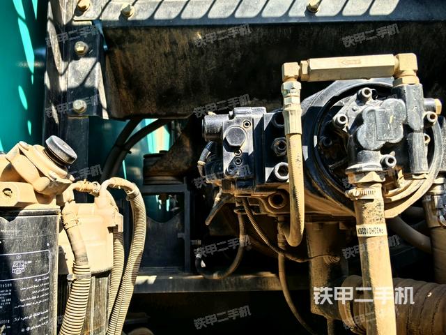 液压泵斜45 左（大件舱室）