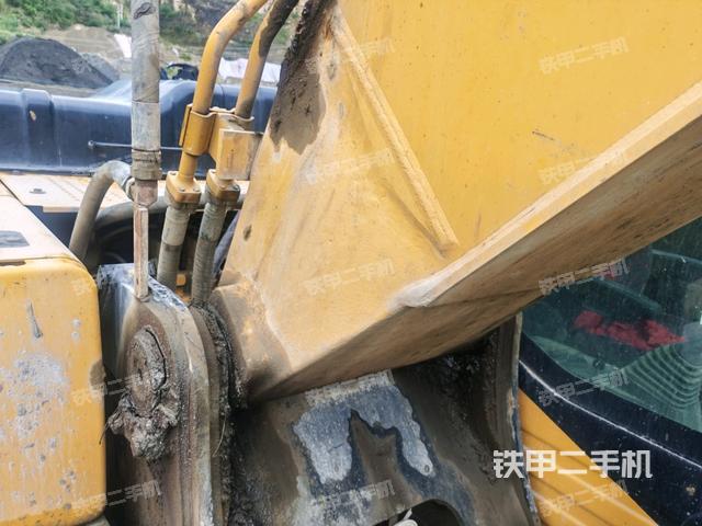 鏟斗右后整體（工作和回轉(zhuǎn)裝置）