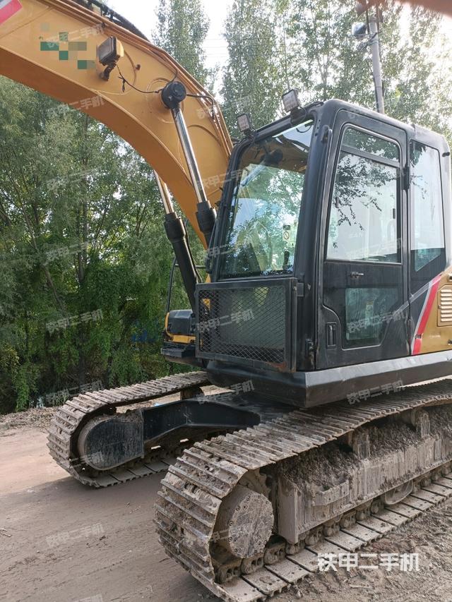 驾驶室顶部俯视（上车部件）