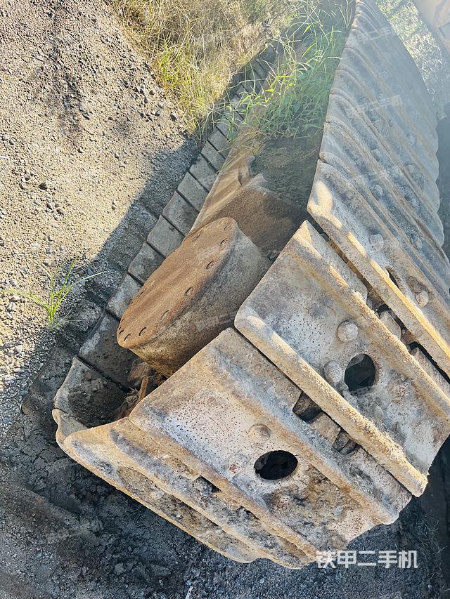 单侧履带整体（整机外观）