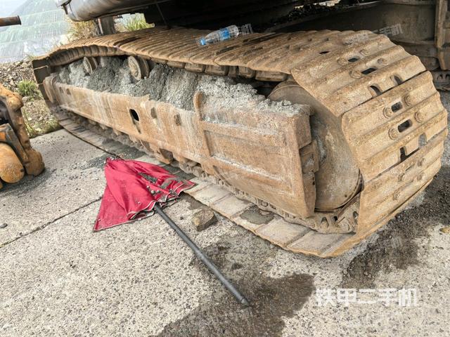 左側(cè)履帶整體?（行走機(jī)構(gòu)）