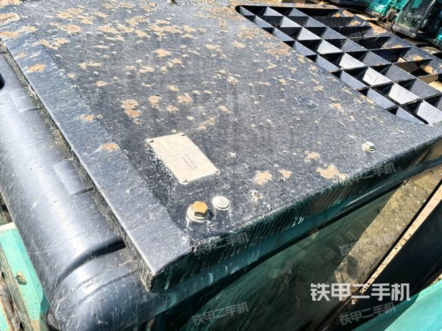 駕駛室頂部俯視(上車部件) 駕駛室頂部俯視(上車部件)