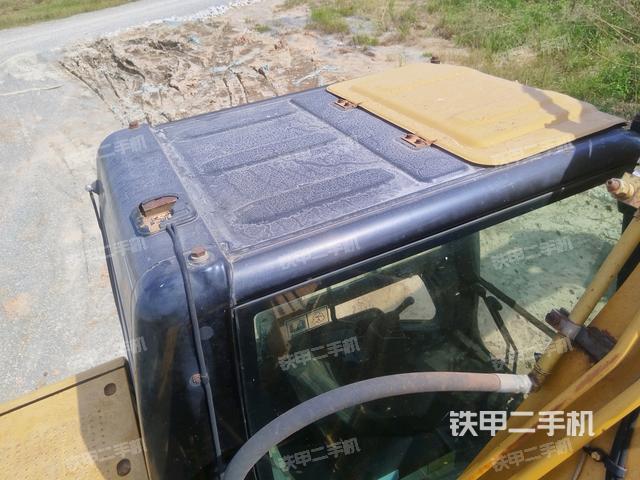 駕駛室頂部俯視（上車部件）