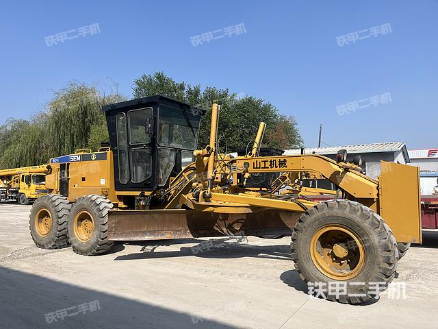 整机左侧（设备外观及核心部件）