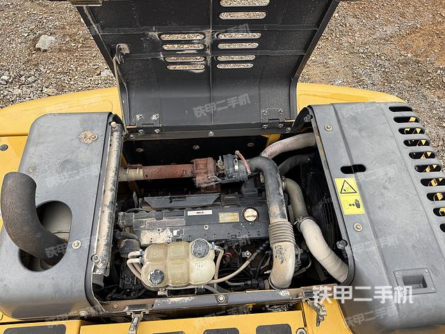 发动机整体俯视（整机外观）