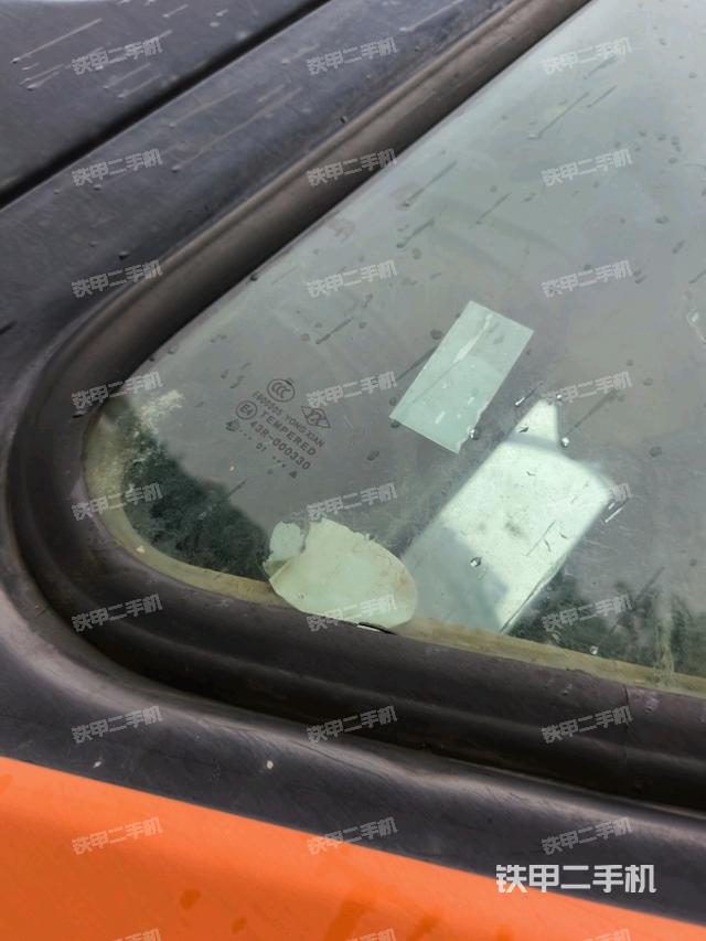 駕駛室左前45度（駕駛室部分）