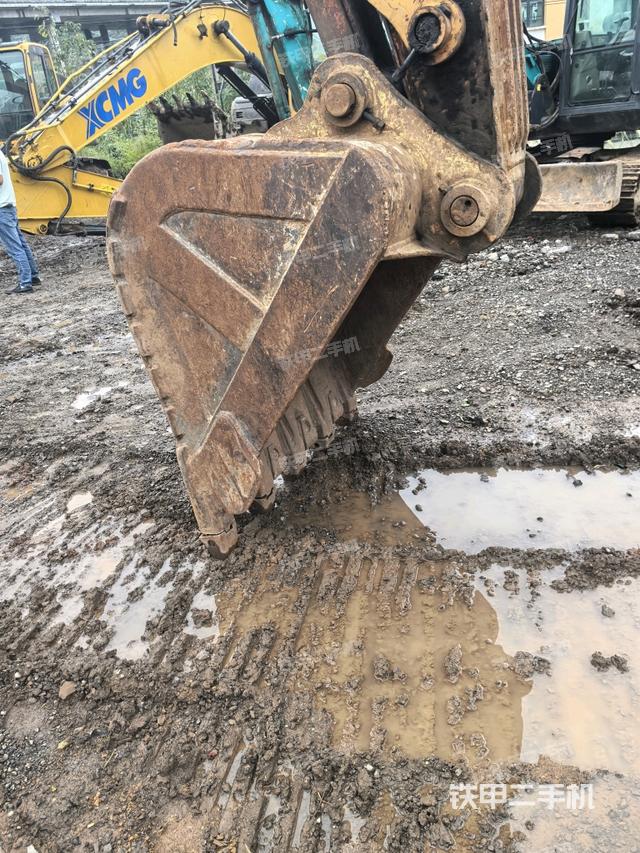 小臂整體左后（工作和回轉(zhuǎn)裝置）