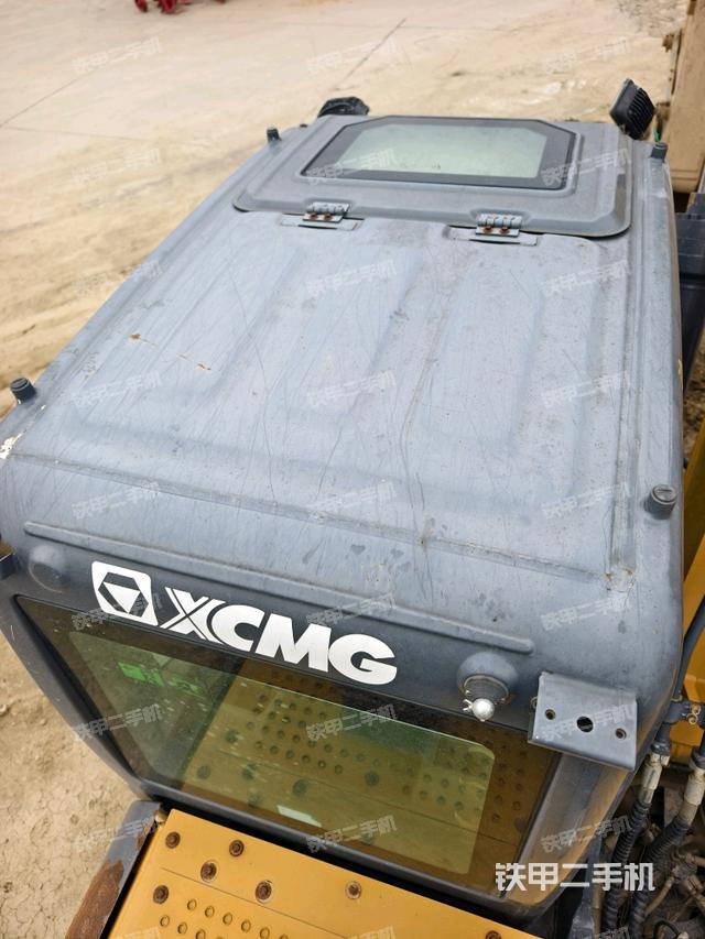 駕駛室頂部俯視（上車部件）