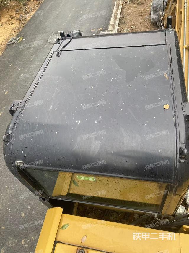 駕駛室頂部（整機(jī)外觀）