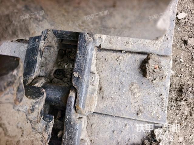 右側行走馬達蓋板（行走機構）