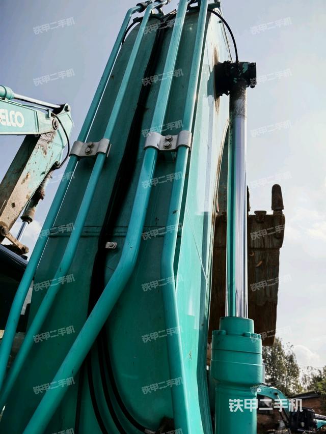 大臂背部俯視（工作和回轉(zhuǎn)裝置）