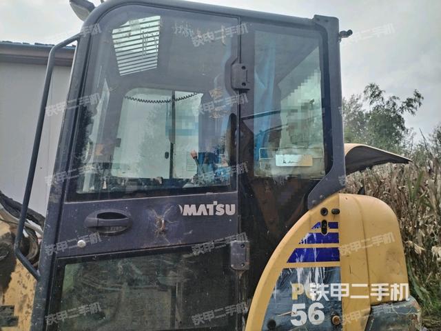 駕駛室整體（整機外觀）