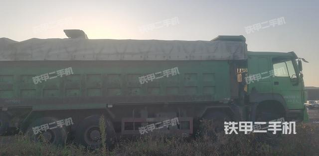 整机右侧（设备外观及核心部件）