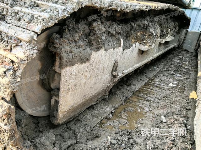 左侧履带整体 （行走机构）