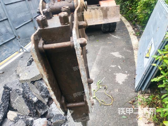 鏟斗45度（工作和回轉(zhuǎn)裝置）