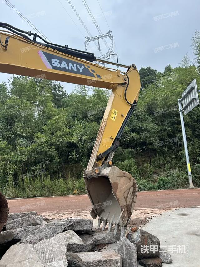 小臂整體左后（工作和回轉(zhuǎn)裝置）