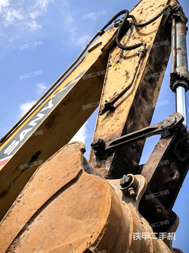 小臂整體左后（工作和回轉(zhuǎn)裝置）