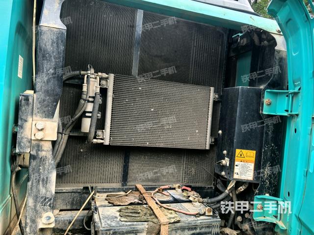 散熱器正面（大件艙室）