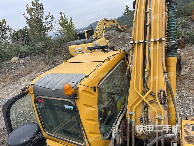 驾驶室顶部（整机外观）