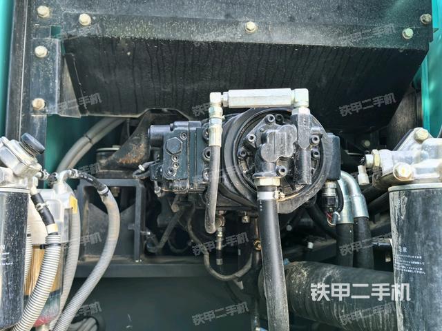 液压泵斜45 左（大件舱室）