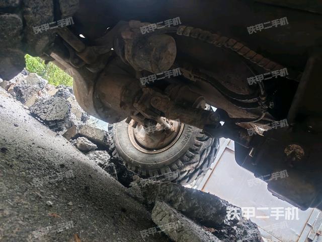 右側(cè)履帶整體?（行走機(jī)構(gòu)）