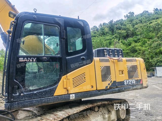 后窗玻璃角標(biāo)（駕駛室部分）