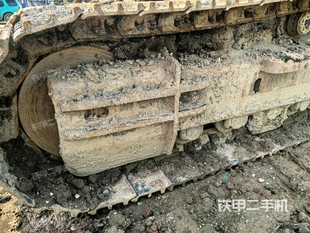 左驅(qū)動(dòng)輪（行走機(jī)構(gòu)）