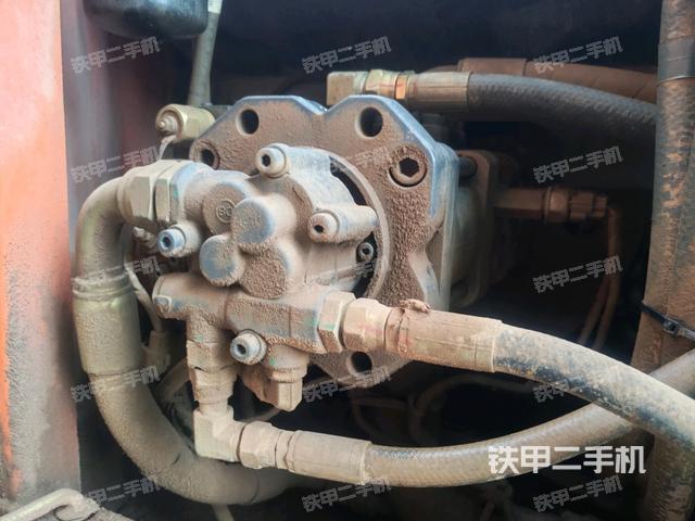 液压泵斜45 左（大件舱室）