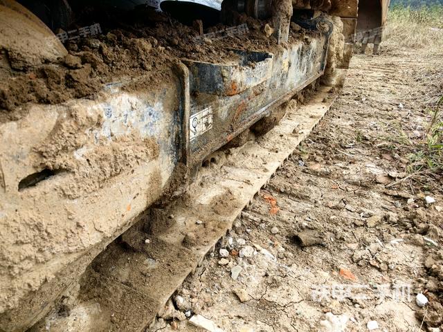 左側(cè)履帶整體?（行走機(jī)構(gòu)）