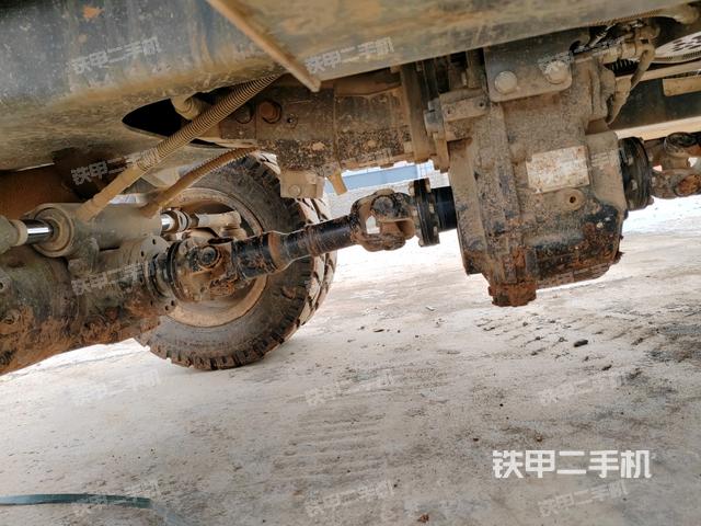 左驅(qū)動(dòng)輪（行走機(jī)構(gòu)）