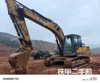 徐工XE200DA挖掘机实拍图片