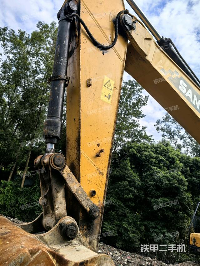 小臂整體左后（工作和回轉(zhuǎn)裝置）