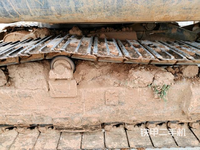 右導(dǎo)向輪（行走機(jī)構(gòu)）