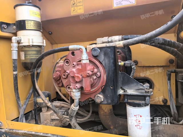 電瓶（大件艙室）