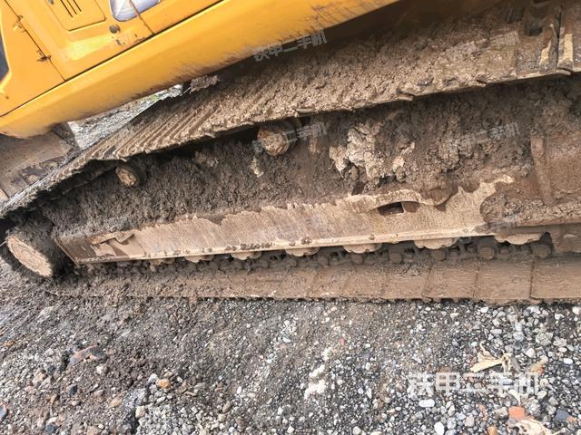 右驅(qū)動(dòng)輪（行走機(jī)構(gòu)）