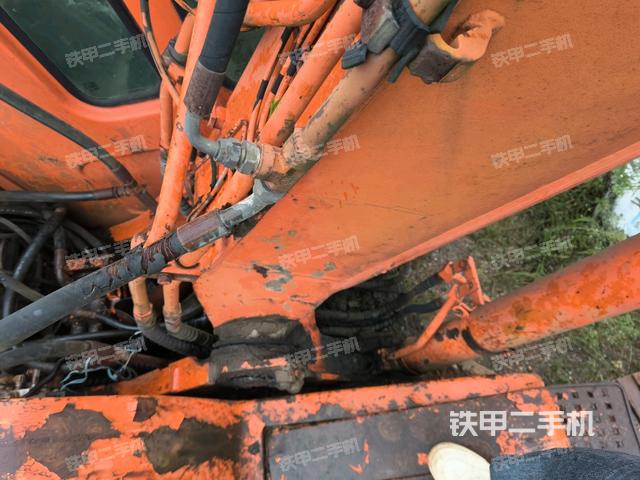 大臂油缸整體?豎拍（工作和回轉(zhuǎn)裝置）