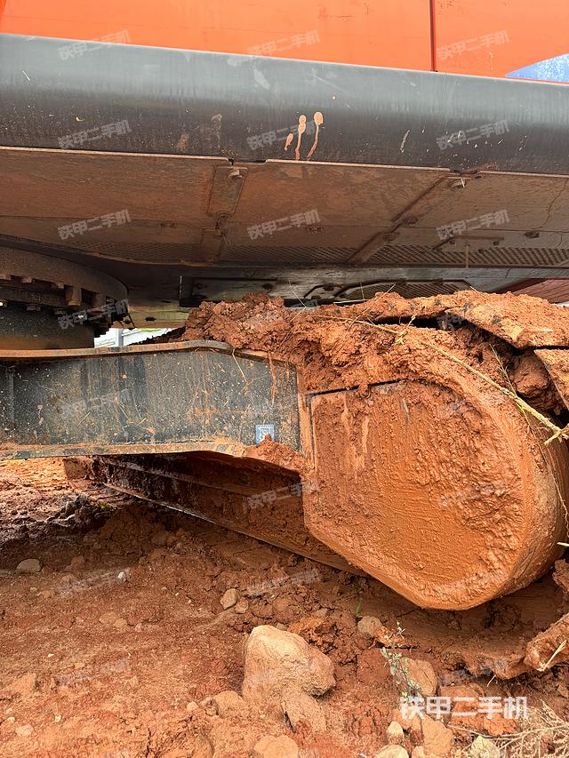 单侧履带整体（整机外观）