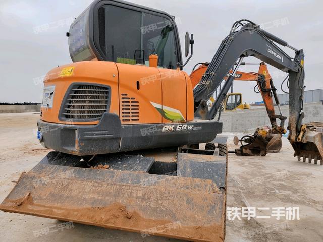 右后45（整機(jī)外觀）