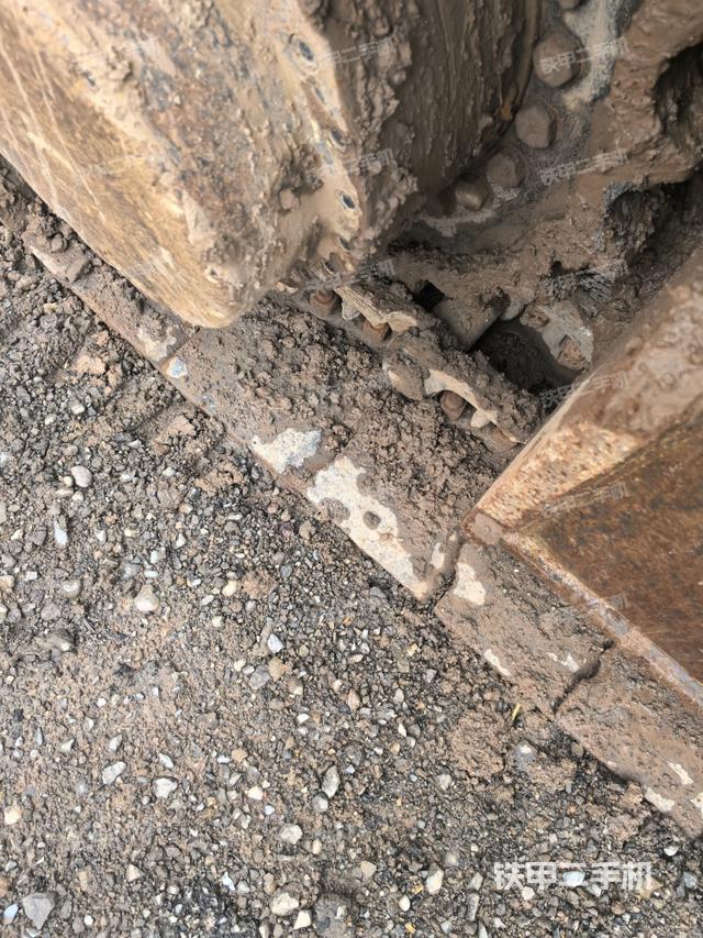 左側(cè)履帶整體?（行走機(jī)構(gòu)）