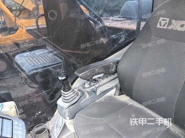 后窗玻璃角標(biāo)（駕駛室部分）