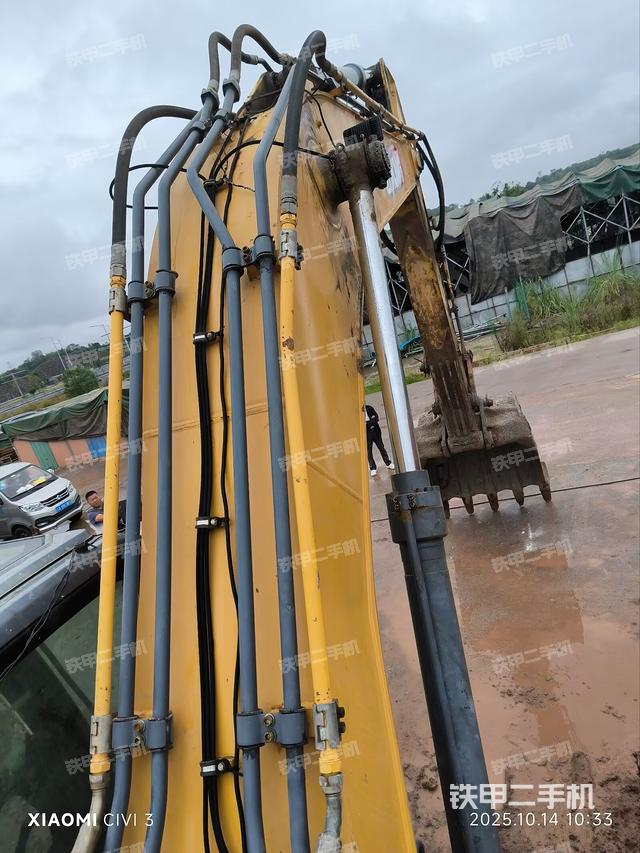 大臂背部俯視（工作和回轉裝置）