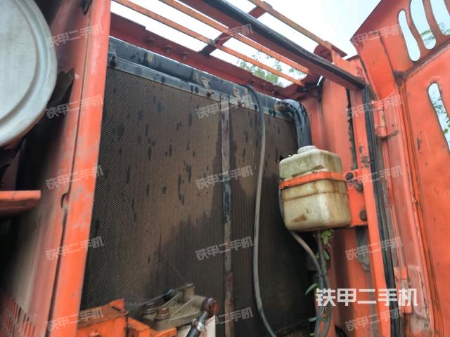 電瓶（大件艙室）