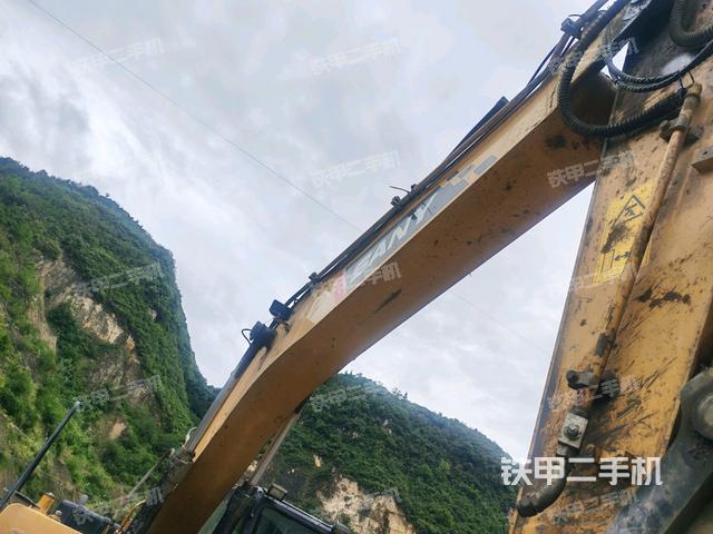 大臂整體?右側(cè)（工作和回轉(zhuǎn)裝置）