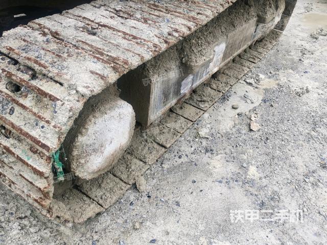 右側(cè)履帶整體（行走機(jī)構(gòu)）