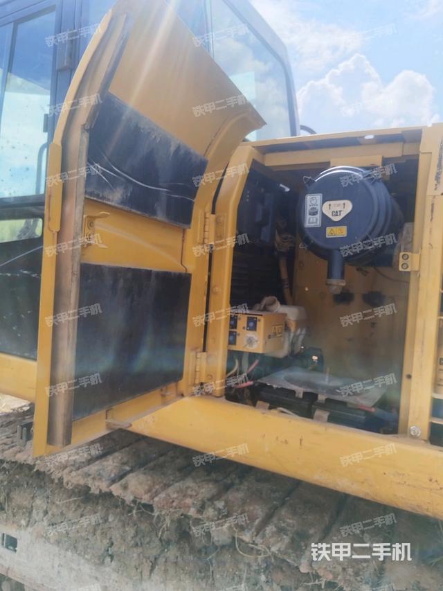 散熱器正面（大件艙室）