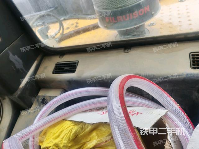 駕駛室左前45度（駕駛室部分）