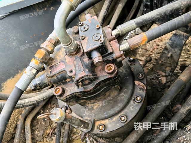 回轉(zhuǎn)馬達(dá)（上車(chē)部件）