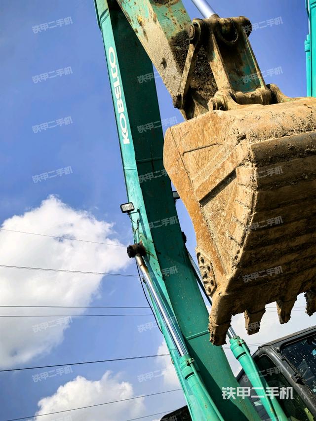 大臂整体 右侧（工作和回转装置）