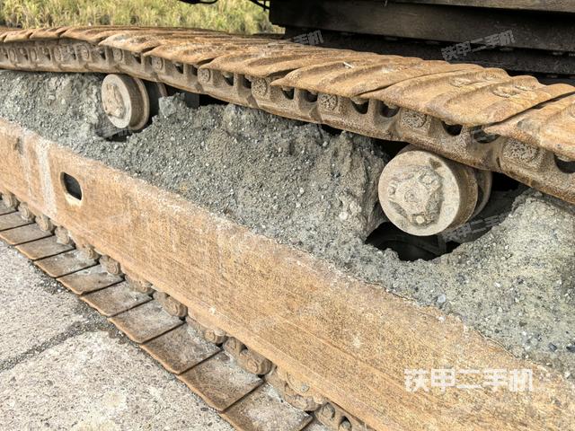 左側(cè)行走馬達(dá)蓋板（行走機(jī)構(gòu)）